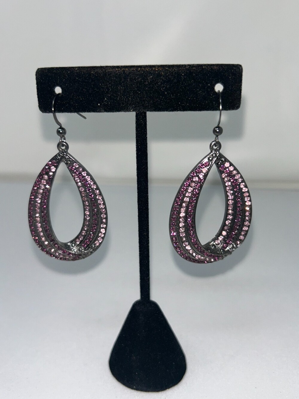 Vintage Paparazzi pink rhinestone teardrop earrings